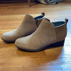 Toms booties ankle boots tan beige women’s size 8